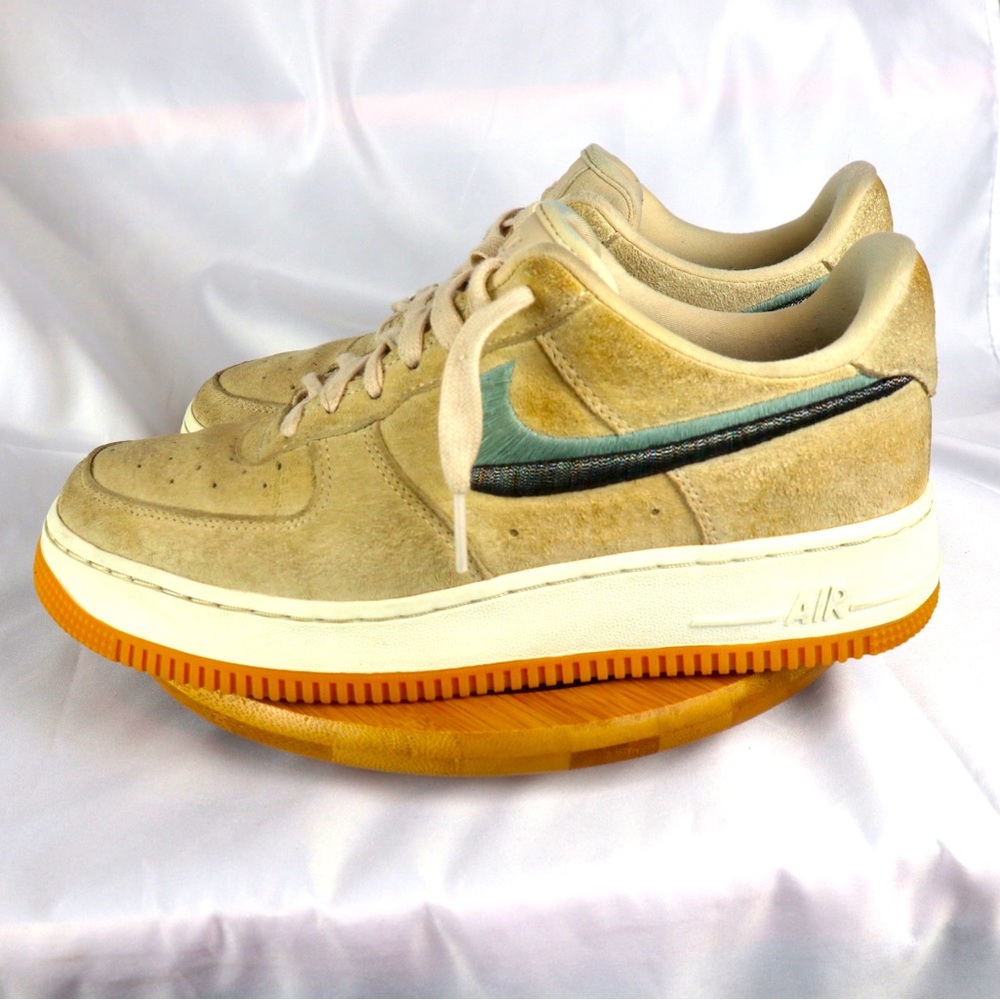 Size 8 - Nike Air Force 1 '07 LX Guava Ice